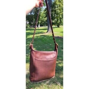 Vintage COACH D0N 9060 Slim Duffle Medium Legacy Mahogany Brown Leather